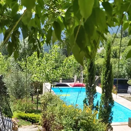 Le Chalet Des Trois Quilles Hébergement de vacances